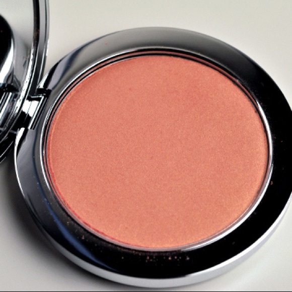 NIB Rock & Republic Contrived Pressed Blush in Call Me DISCONTINUED - Picture 4 of 6